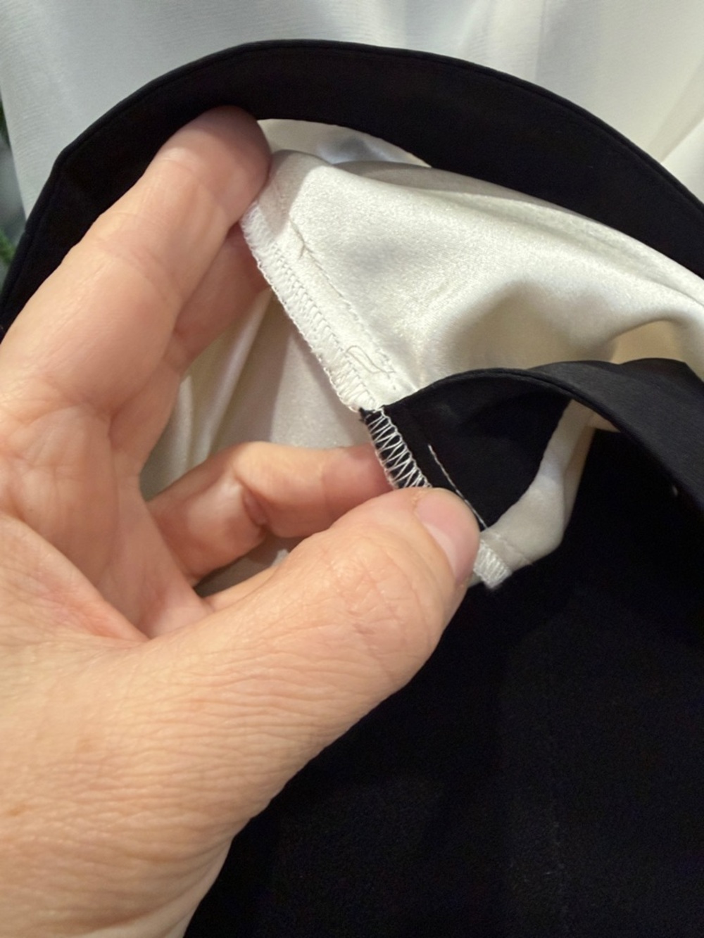 Parker Silk Halter Top Black Cream Colorblock NWT Small Chic Minimalist Blouse - Picture 10 of 15